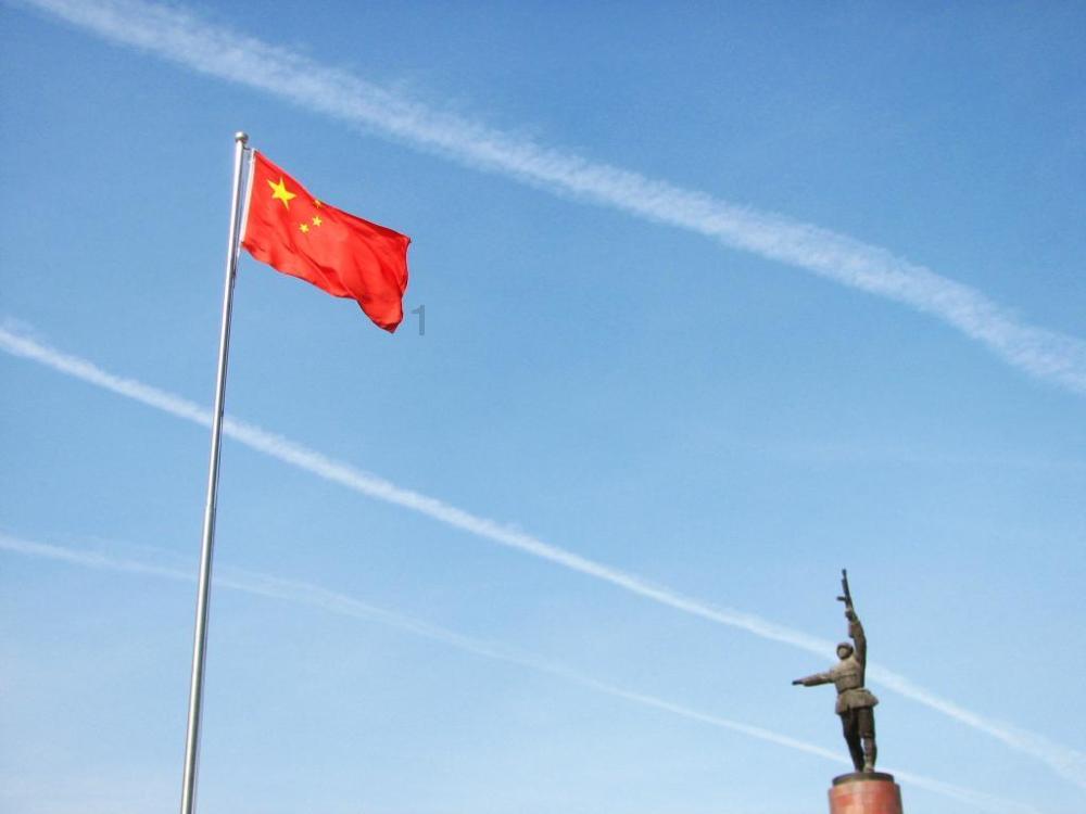 无限翻滚小球